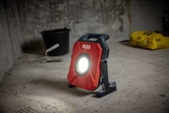 FLEX LED Akku-Baustrahler CL 5000 10.8/18.0 504.602 -Es ist das That-Tools-Gefühl. APP PHO DIV anw cl 5000 18 0 01