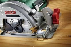 Bosch Akku-Kreissäge UniversalCirc 12, Mit 1 X PBA 12V 2.5 Ah Akku 06033C7002 -Es ist das That-Tools-Gefühl. IMG RD 241045 16