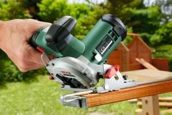 Bosch Akku-Kreissäge UniversalCirc 12 Ohne Akku 06033C7003 14 Bosch Akku-Kreissäge UniversalCirc 12 Ohne Akku 06033C7003 -Es ist das That-Tools-Gefühl. IMG RD 241046 161Zgtoi9iQu3g8